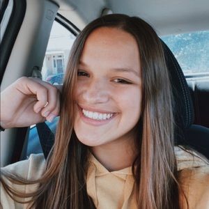 Meet your Posher, Anna